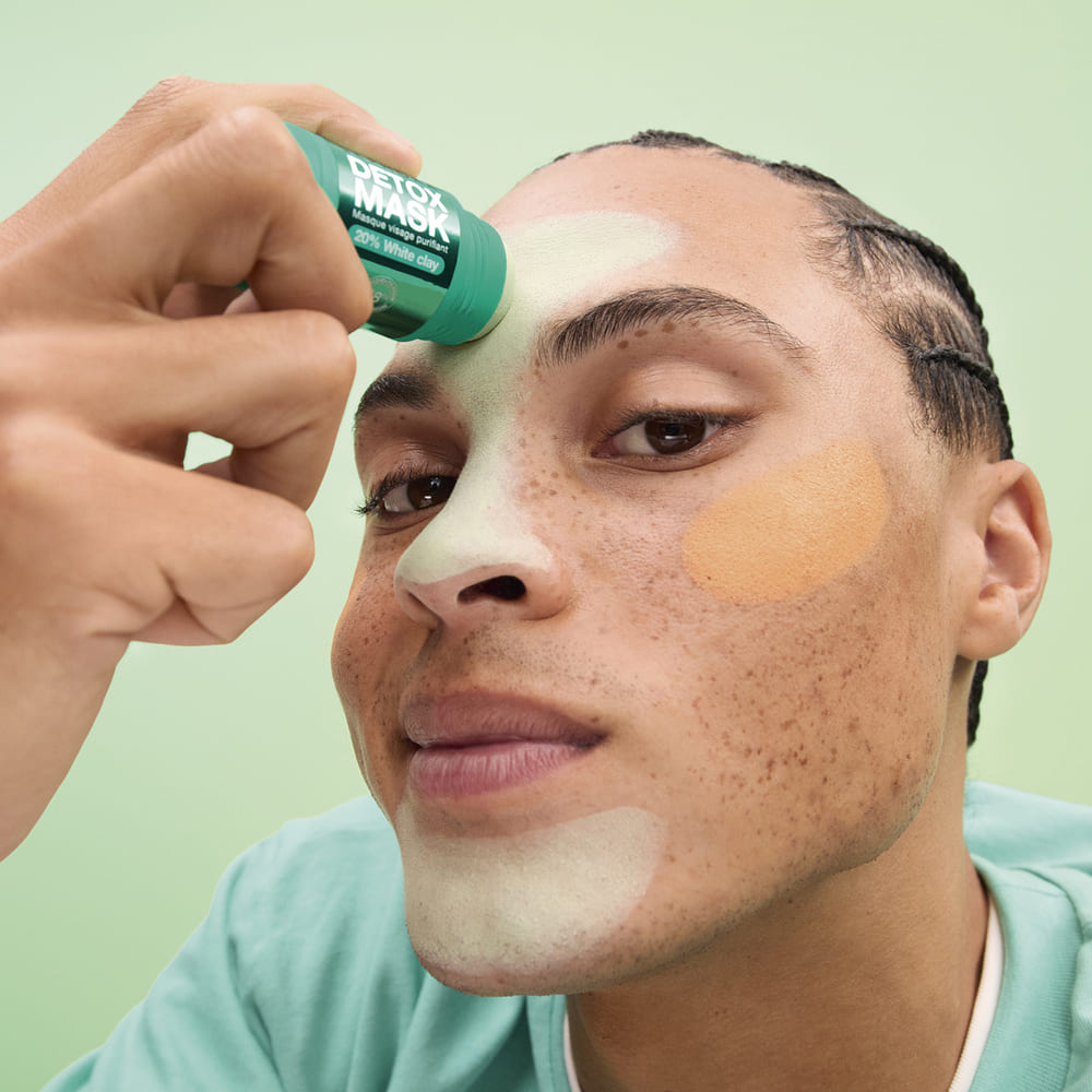 COLORFUL STICK MASKS (MASCARILLA EN BARRA)